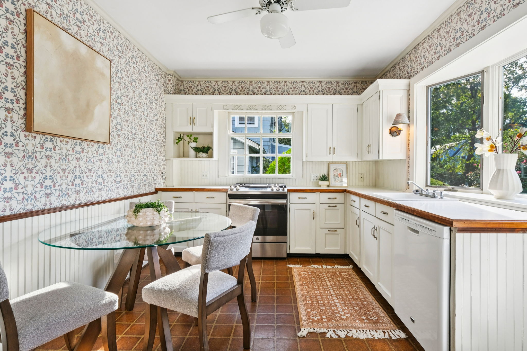 102 Bellevue Avenue 